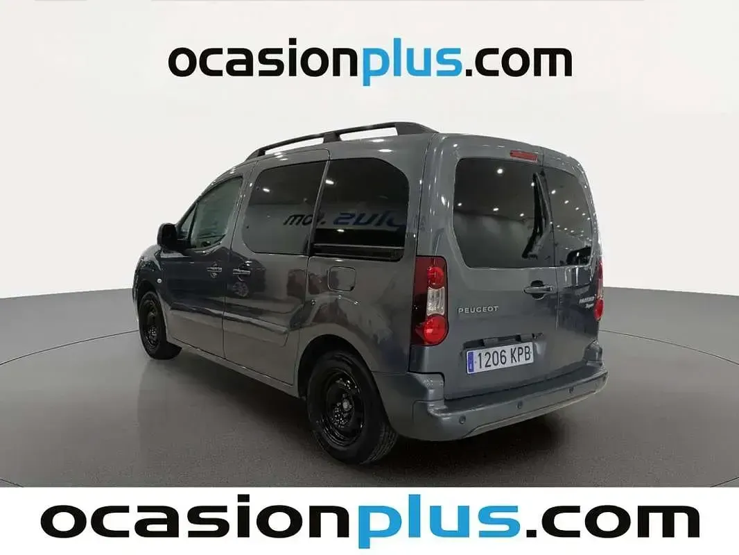 Usado Peugeot TePee Active 99 CV (72 kW) 2018 Gris Van