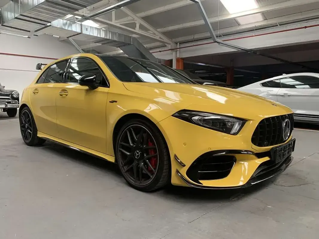 Usado Mercedes A45 AMG AMG 421 CV (309 kW) 2021 Amarillo Utilitario