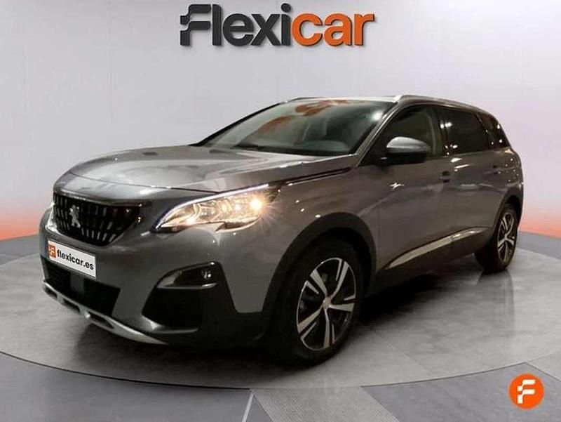 Usado Peugeot 5008 Allure 131 CV (96 kW) 2020 Gris SUV