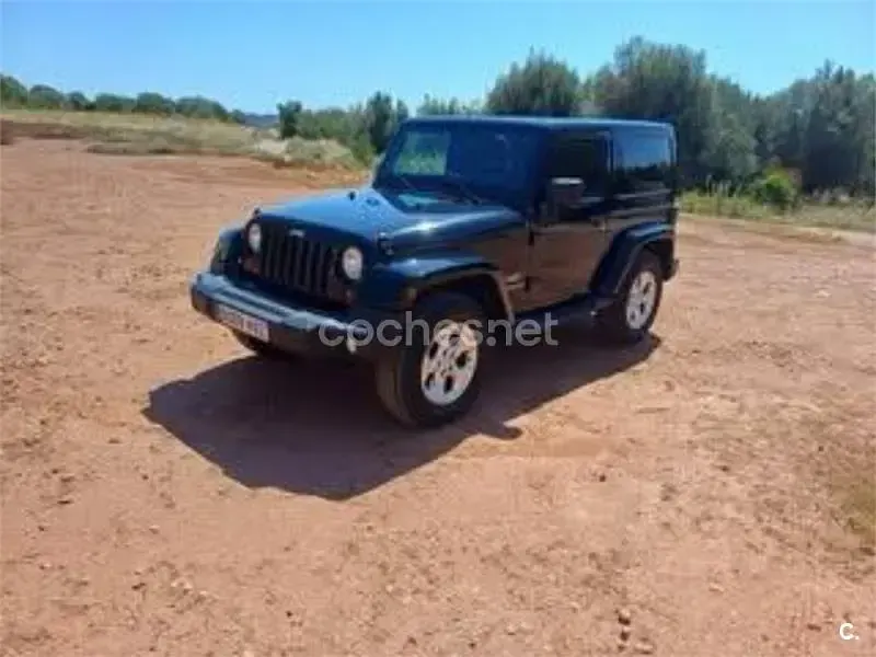 Usado Jeep Wrangler Sahara 200 CV (147 kW) 2014 Negro SUV