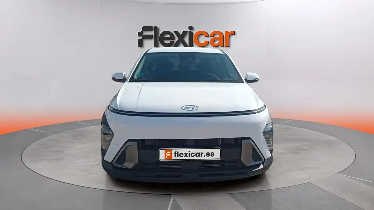 Usado Hyundai Kona 120 CV (88 kW) 2023 Blanco SUV