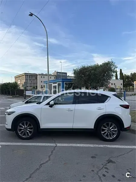 Usado Mazda CX-5 Signature 165 CV (121 kW) 2019 Blanco SUV