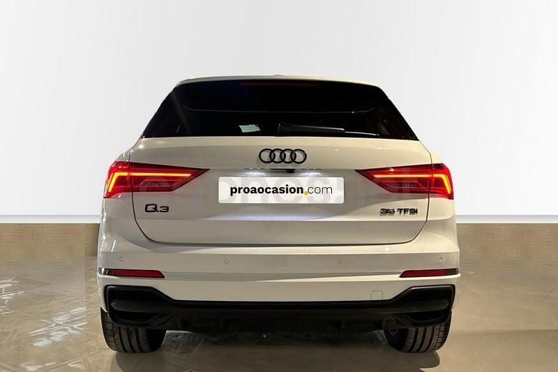 Usado Audi Q3 150 CV (110 kW) 2022 Blanco SUV