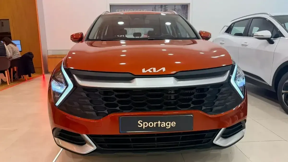 Usado Kia Sportage 150 CV (110 kW) 2022 Naranja SUV