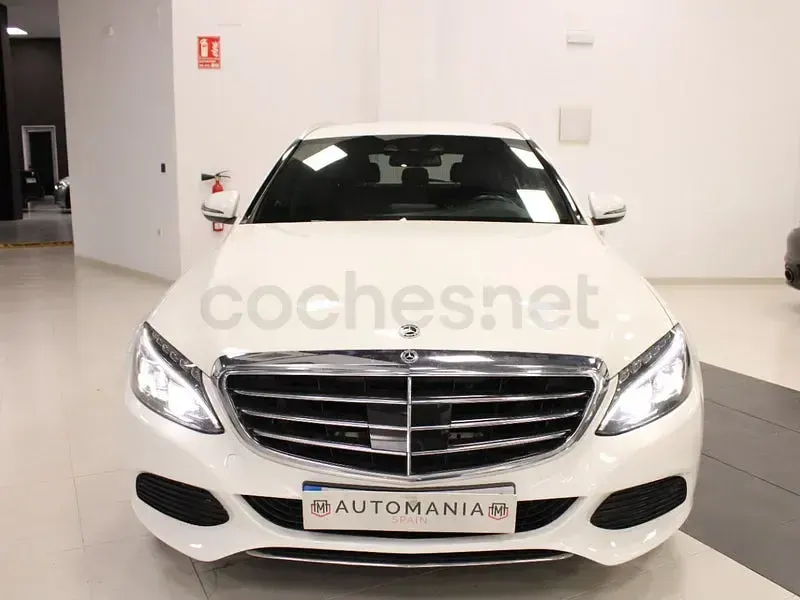 Usado Mercedes C220 170 CV (125 kW) 2017 Blanco Familiar