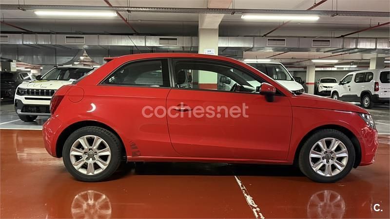 Usado Audi A1 Ambition 86 CV (63 kW) 2012 Rojo Utilitario