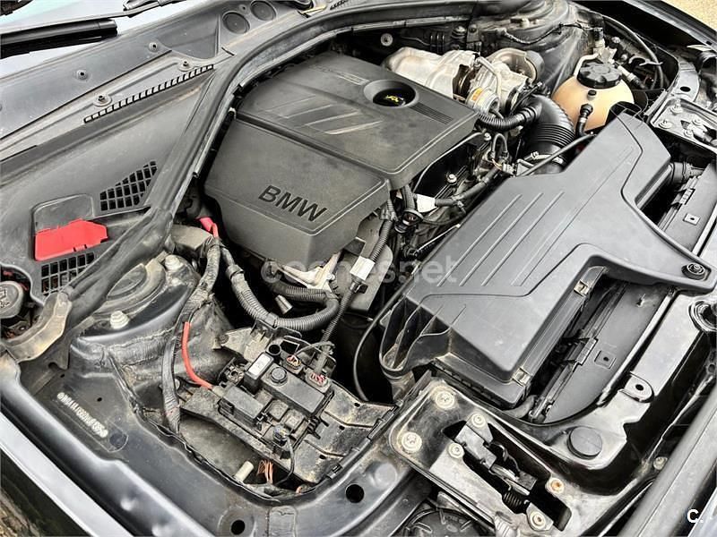 Usado BMW 116 Sport Line 136 CV (100 kW) 2013 Negro Utilitario