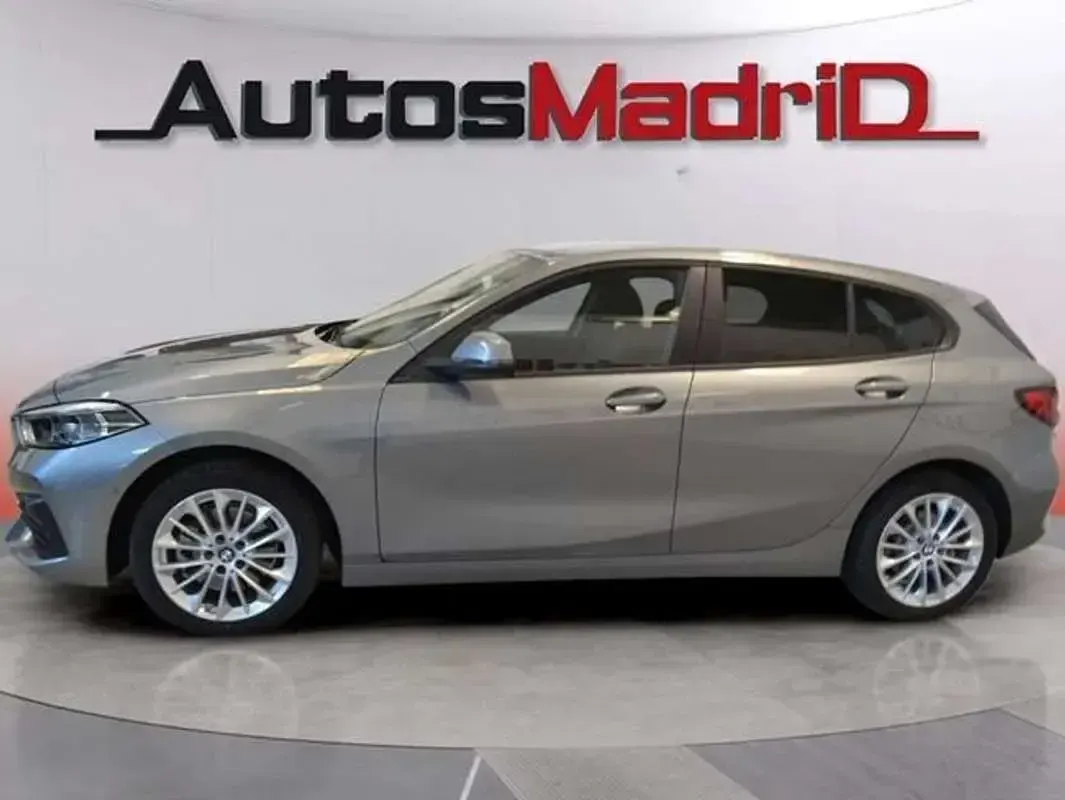 Usado BMW 116 Comfort Edition 116 CV (85 kW) 2023 Gris Utilitario