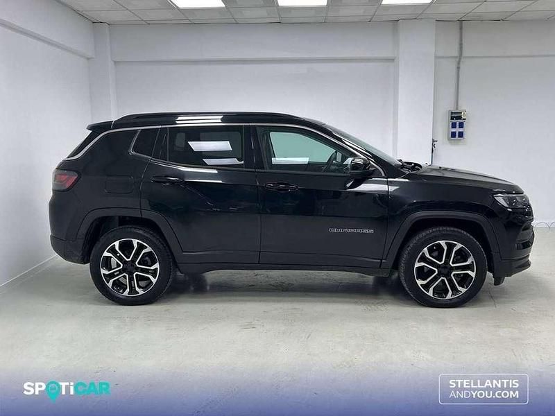 Usado Jeep Compass Limited 131 CV (96 kW) 2023 Negro SUV