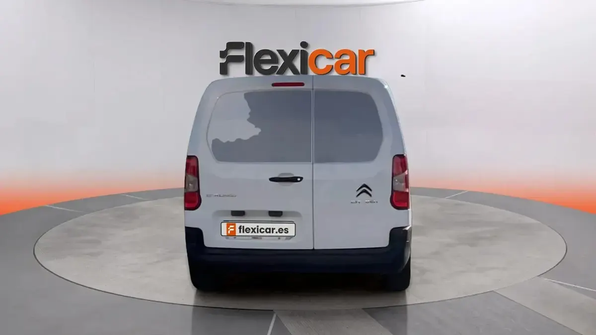 Usado Citroën Berlingo 102 CV (75 kW) 2022 Blanco Monovolumen