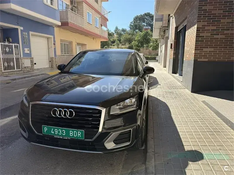 Usado Audi Q2 Design 116 CV (85 kW) 2017 Negro SUV