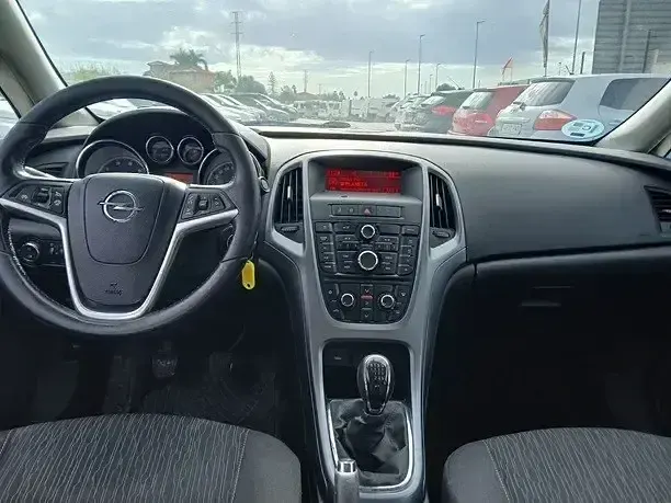 Usado Opel Astra Business 110 CV (80 kW) 2017 Blanco Utilitario