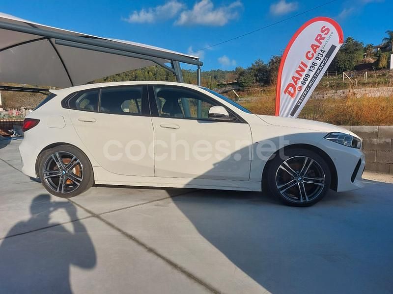 Blanco Usado 2022 BMW 118 M Sport Utilitario | 22.900 € (Un poco caro) - Imagen 1/4