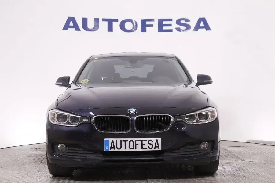 Occasion BMW 318 143 ch (105 kW) 2013 Bleue Berline