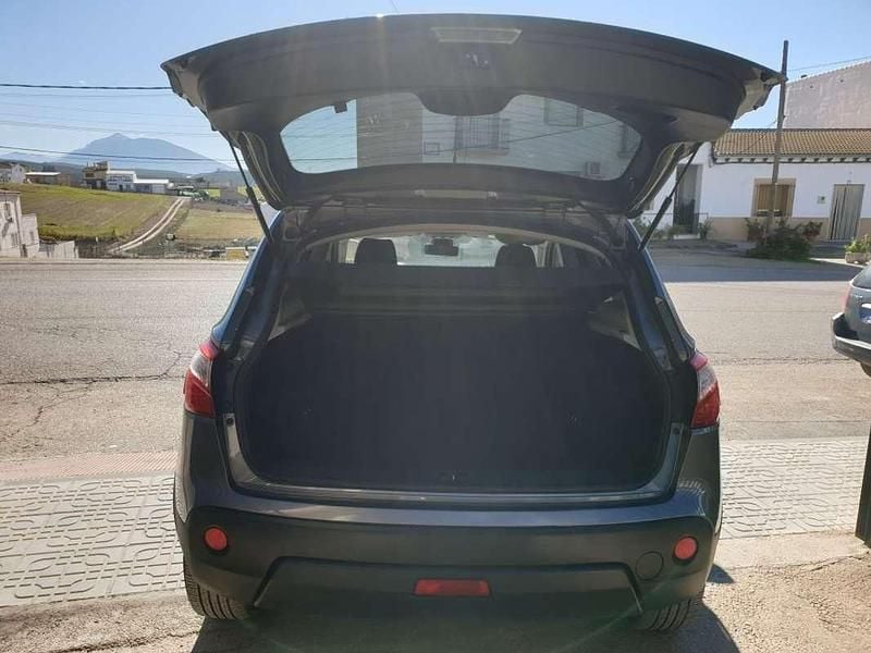 Usado Nissan Qashqai Premium Edition 150 CV (110 kW) 2011 Gris SUV