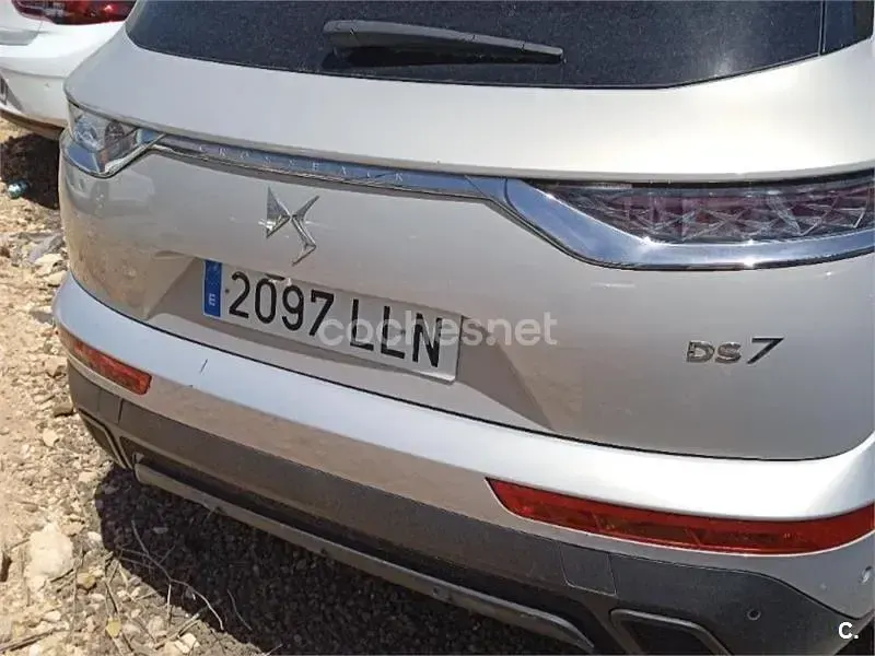Usado DS Automobiles DS7 Crossback So Chic 130 CV (95 kW) 2020 Gris / plata SUV