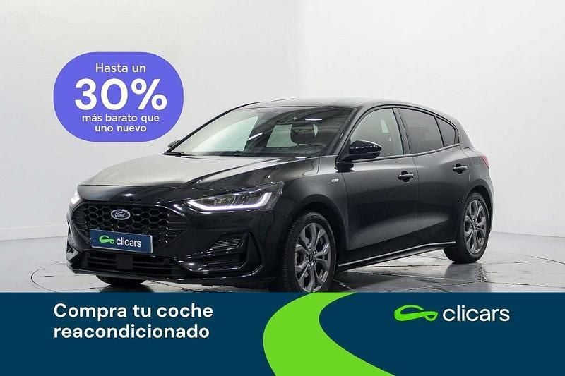 Plateado Usado 2022 Ford Focus ST-Line Utilitario | 15.690 € (Buen precio) - Imagen 1/4