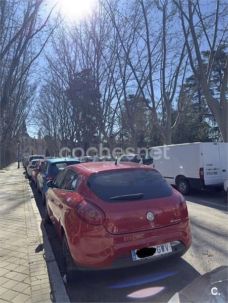 Usado Fiat Bravo Dynamic 105 CV (77 kW) 2010 Rojo Utilitario