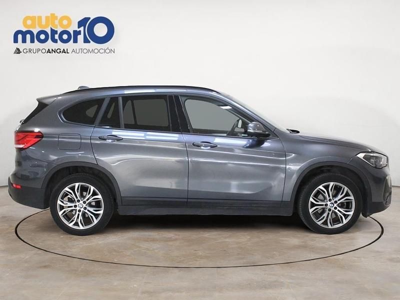 Usado BMW X1 136 CV (100 kW) 2021 Gris / plata SUV