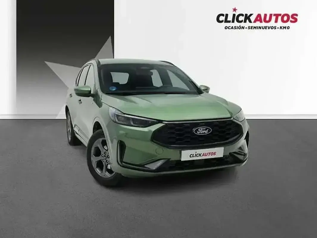 Usado Ford Kuga ST-Line 243 CV (178 kW) 2025 Verde SUV