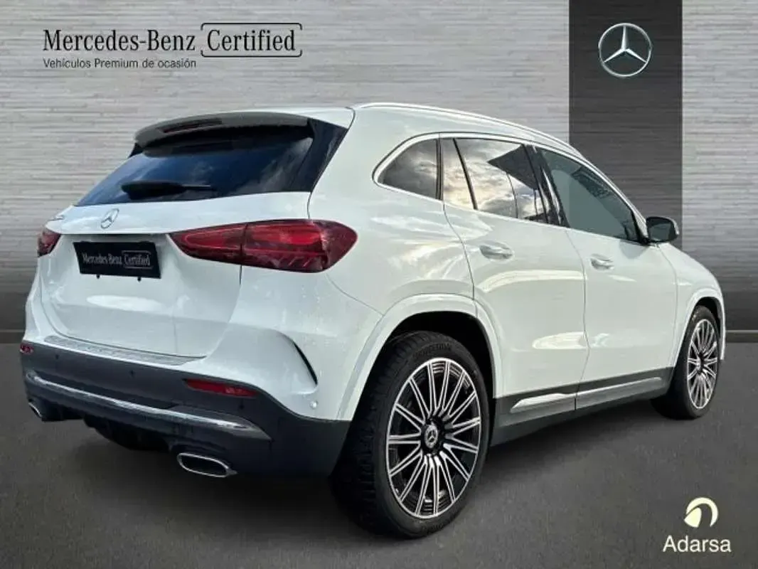Usado Mercedes GLA200 150 CV (110 kW) 2025 SUV