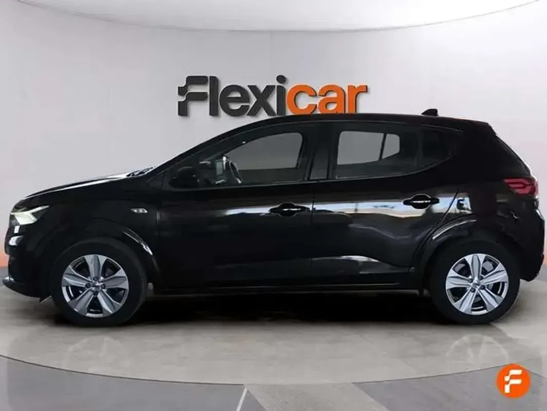 Usado Dacia Sandero Expression 101 CV (74 kW) 2023 Negro Berlina
