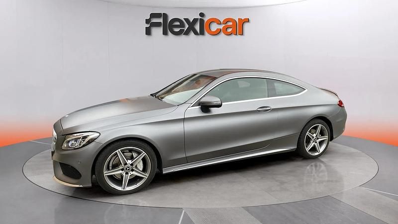 Usado Mercedes C220 170 CV (125 kW) 2018 Gris Coupe