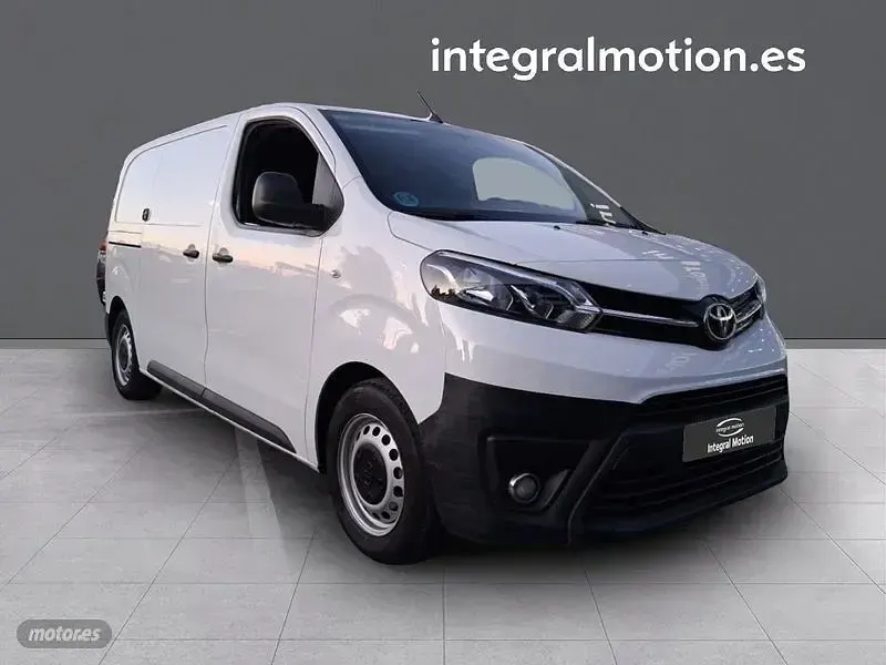 Usado Toyota Proace Verso 120 CV (88 kW) 2022 Blanco Familiar