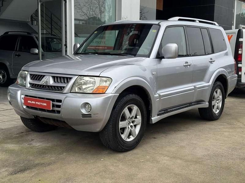 Usado Mitsubishi Montero 160 CV (117 kW) 2006 Plateado SUV
