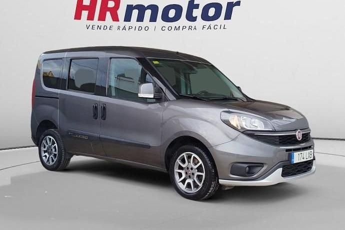 Usado 2022 Fiat Doblò Trekking Monovolumen | 16.080 € (Precio justo) - Imagen 1/4