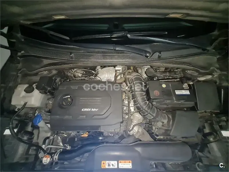 Usado Hyundai i40 115 CV (84 kW) 2017 Negro Berlina