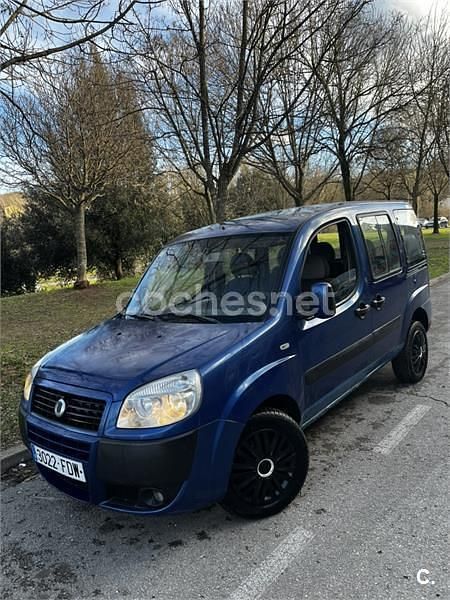 Gris / plata Usado 2009 Fiat Doblò Dynamic Monovolumen | 2500 € (Buen precio) - Imagen 1/4