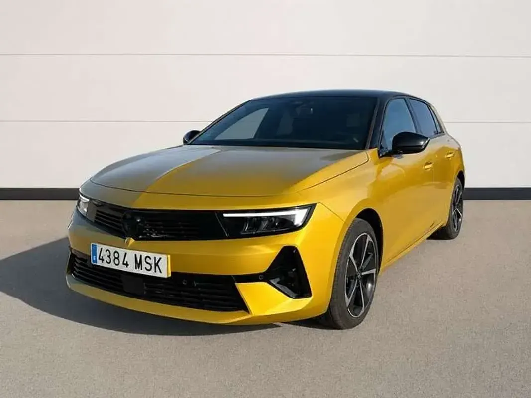 Usado Opel Astra S 131 CV (96 kW) 2024 Amarillo Utilitario