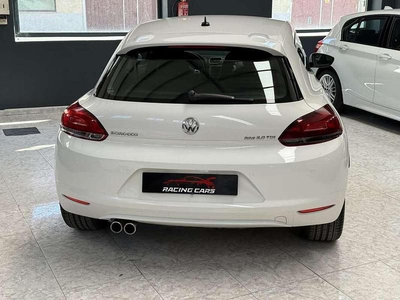 Begagnad VW Scirocco 140 HK (102 kW) 2010 Vit Sportkupé