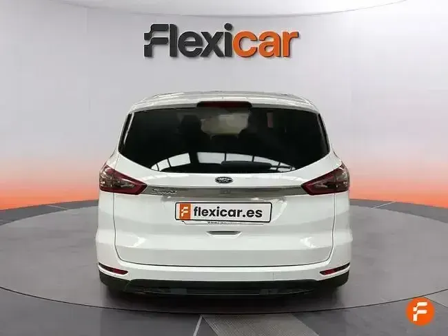 Usado Ford S-MAX Trend 120 CV (88 kW) 2016 Blanco Monovolumen