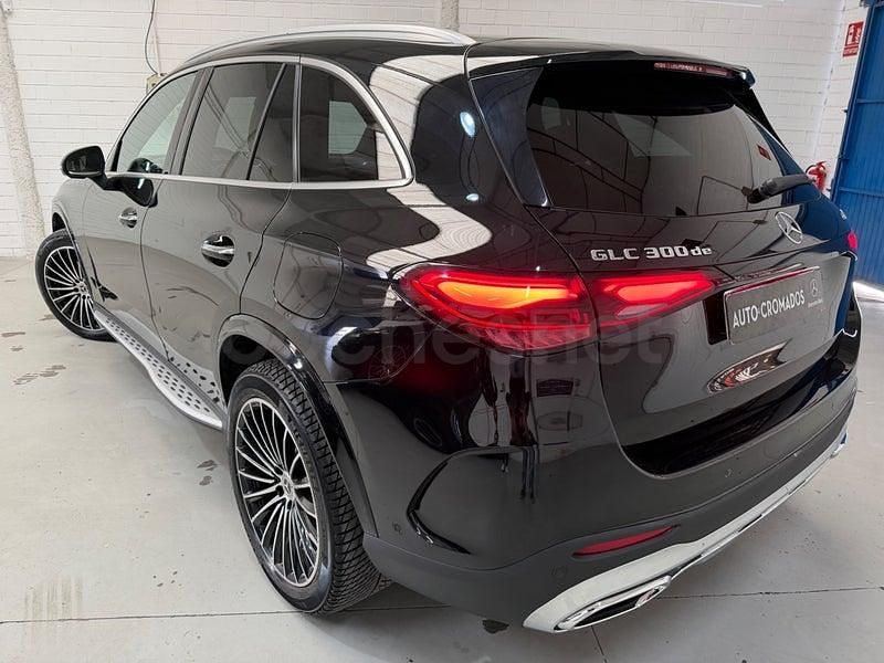 Usado Mercedes GLC300e 333 CV (244 kW) 2023 Negro SUV