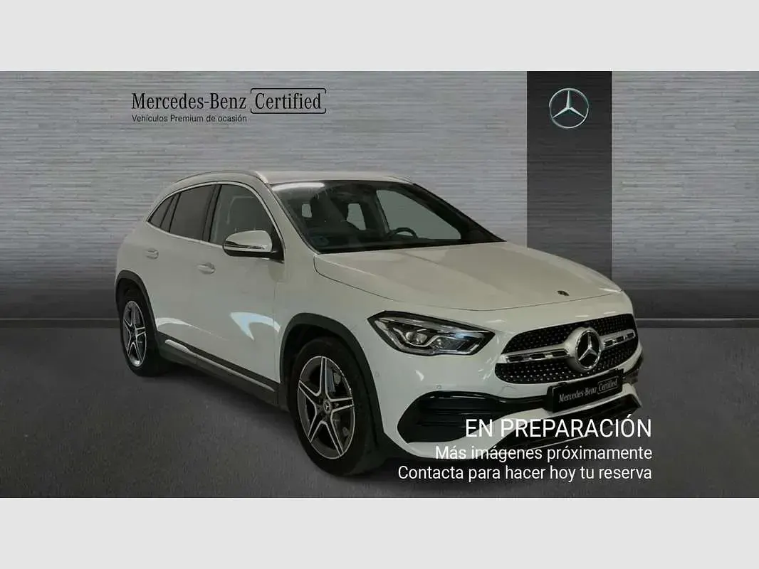 Usado Mercedes GLA200 150 CV (110 kW) 2023 Blanco SUV