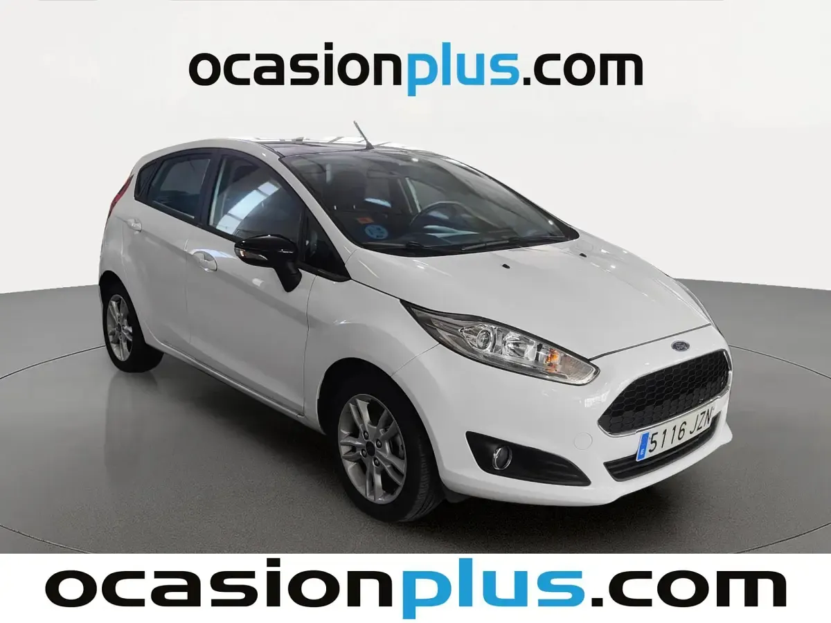 Usado Ford Fiesta Trend 101 CV (74 kW) 2017 Blanco Utilitario