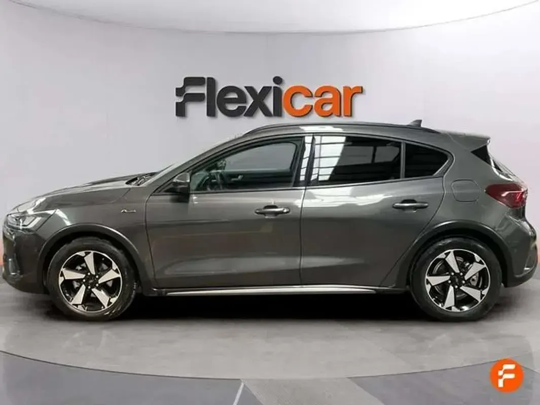 Begagnad Ford Focus Active 155 HK (114 kW) 2024 Grå Sedan