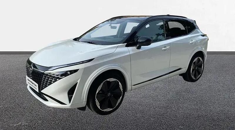 Usado Nissan Qashqai N-Connecta 140 CV (102 kW) 2024 Lunar white con techo midnight SUV