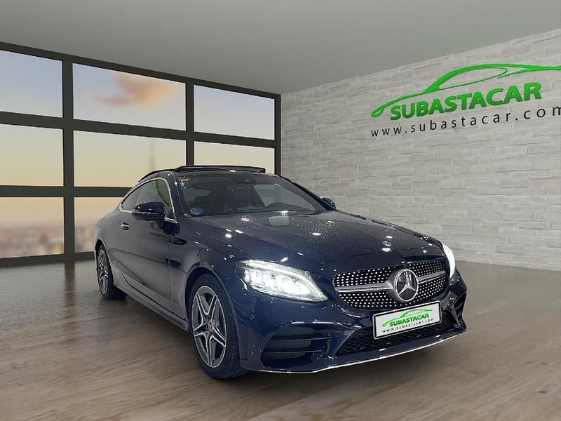 Usado Mercedes C200 183 CV (134 kW) 2021 Azul Coupe