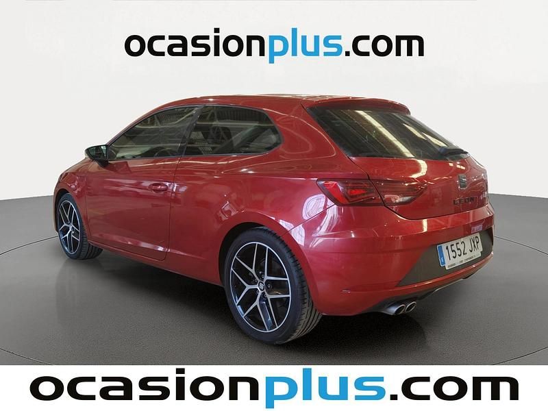 Usado Seat Leon SC FR 184 CV (135 kW) 2017 Rojo Utilitario