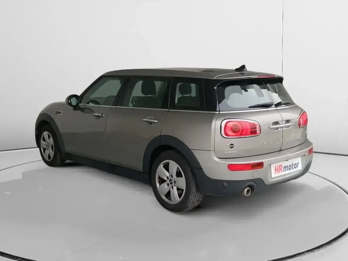 Usado Mini Clubman 102 CV (75 kW) 2018 Gris Familiar