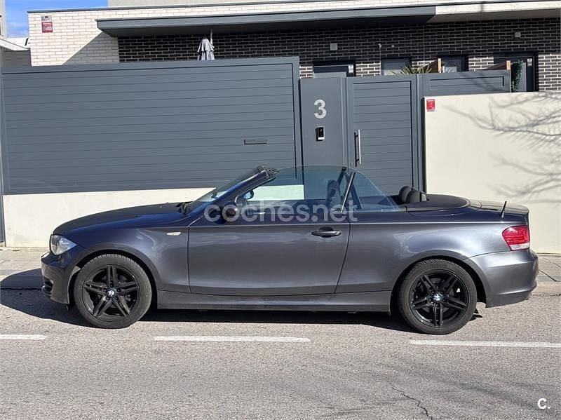 Usado BMW 118 Cabriolet 143 CV (105 kW) 2008 Gris / plata Descapotable