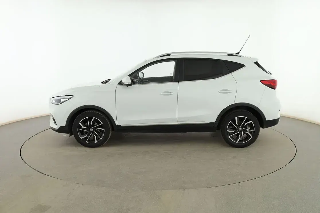 Usado MG ZS Luxury 106 CV (77 kW) 2023 Blanco SUV
