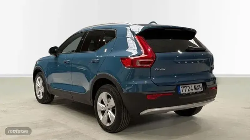 Usado Volvo XC40 Core 163 CV (119 kW) 2024 Azul SUV