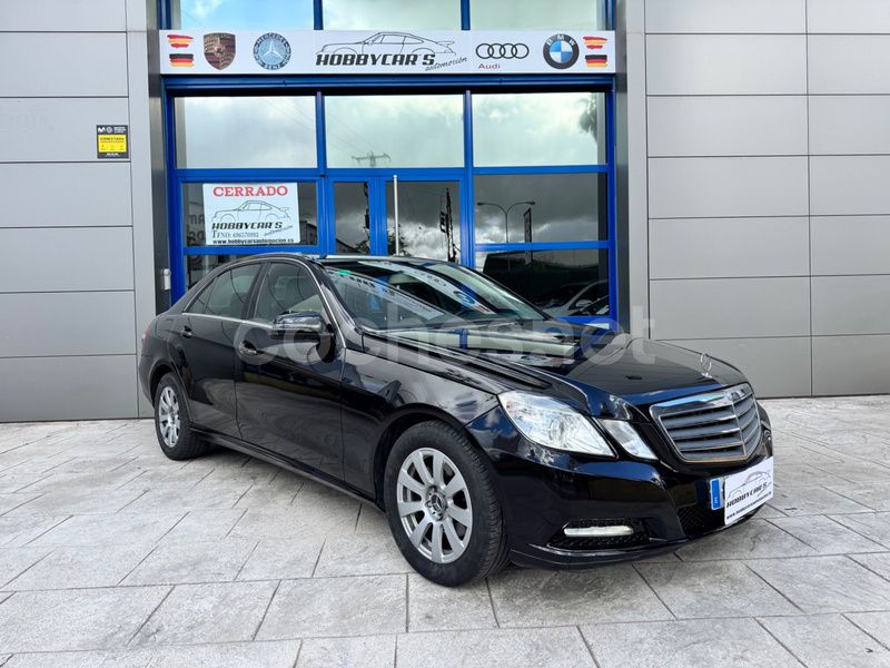 Usado Mercedes E200 136 CV (100 kW) 2013 Negro Berlina