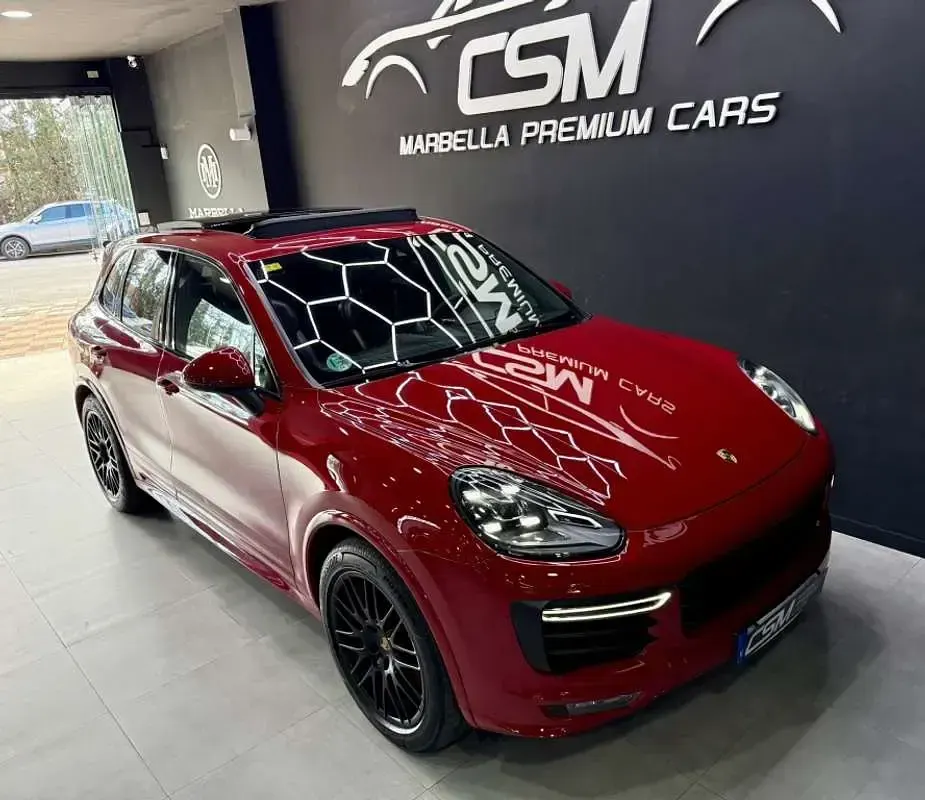 Usado Porsche Cayenne GTS 441 CV (324 kW) 2015 Rojo SUV