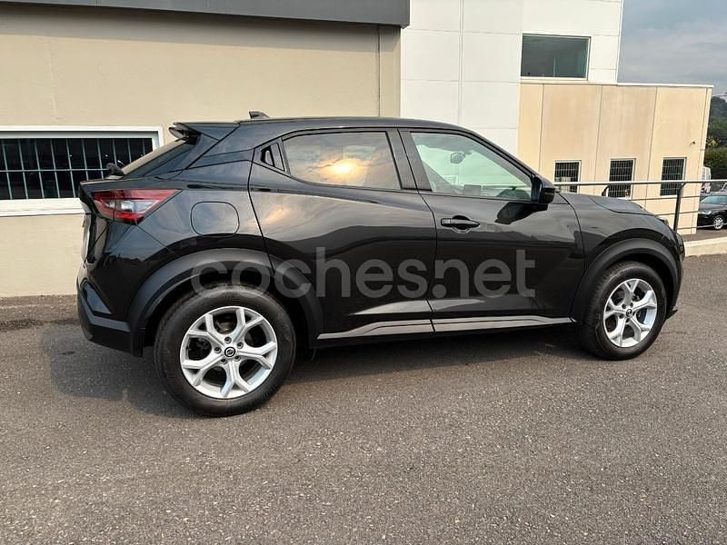 Usado Nissan Juke Acenta 114 CV (83 kW) 2021 Gris SUV