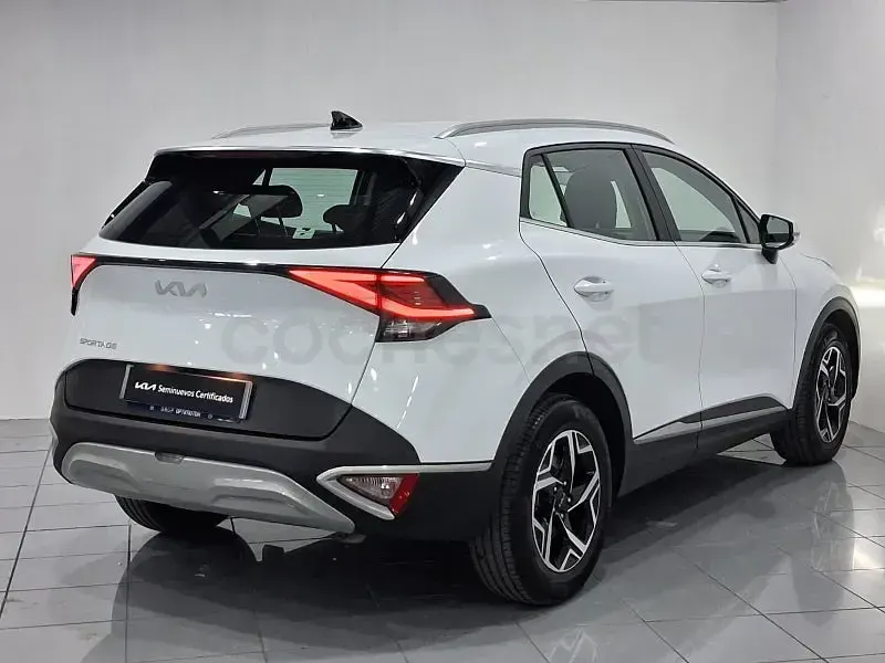 Usado Kia Sportage 150 CV (110 kW) 2022 Blanco SUV